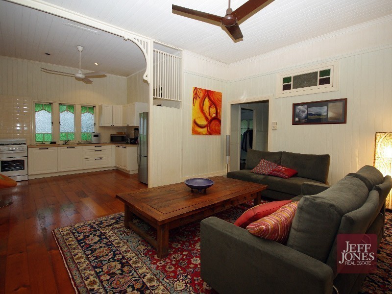 68 Lawson Street, Morningside QLD 4170