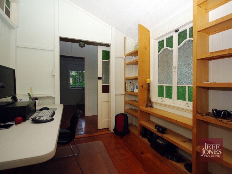 68 Lawson Street, Morningside QLD 4170