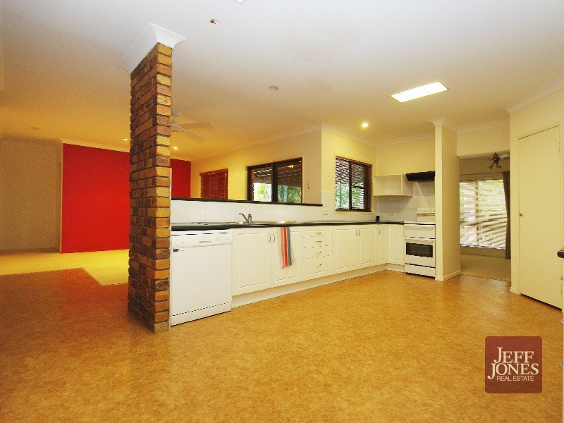 48 Briarwood Street, Carindale QLD 4152