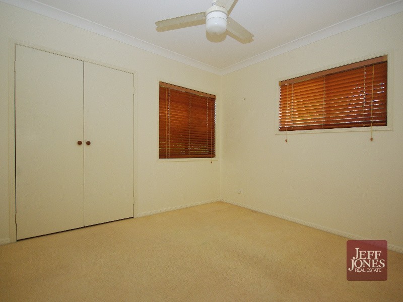 48 Briarwood Street, Carindale QLD 4152