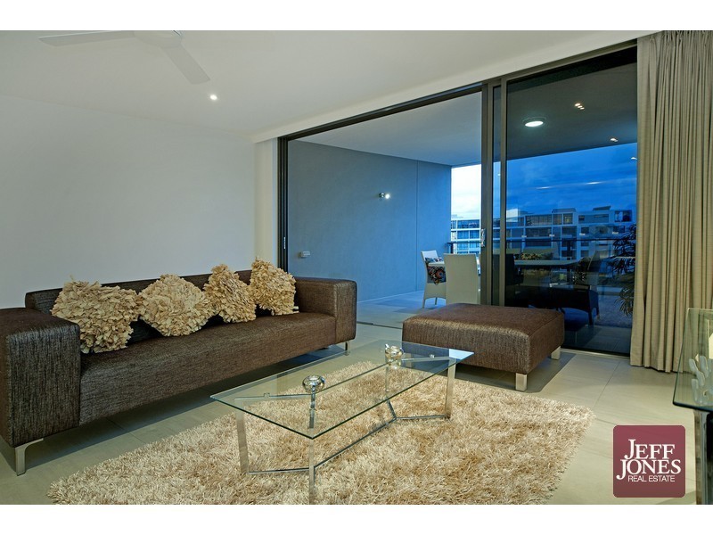 4502/323 Bayview Street, Hollywell QLD 4216
