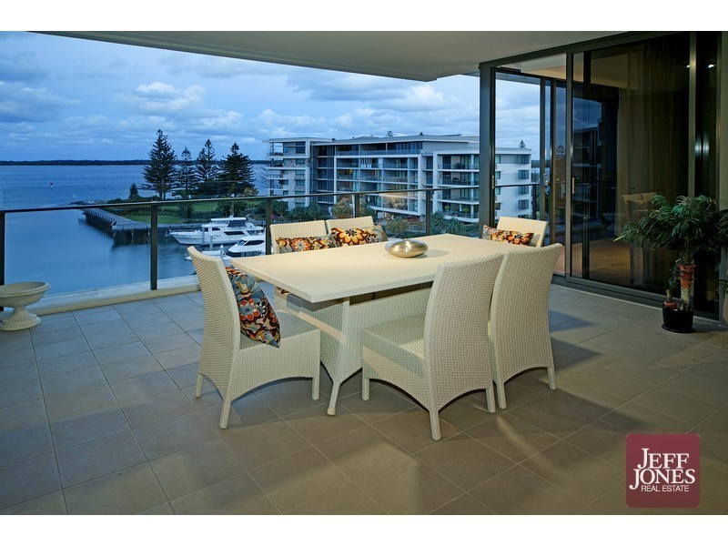 4502/323 Bayview Street, Hollywell QLD 4216