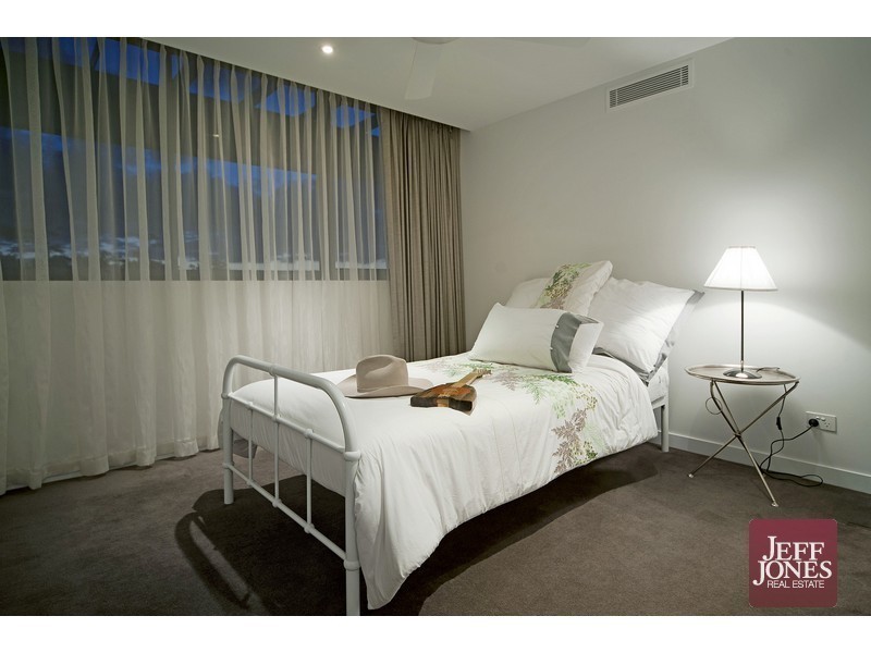 4502/323 Bayview Street, Hollywell QLD 4216
