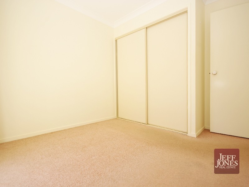 3/32 Panitya Street, Greenslopes QLD 4120