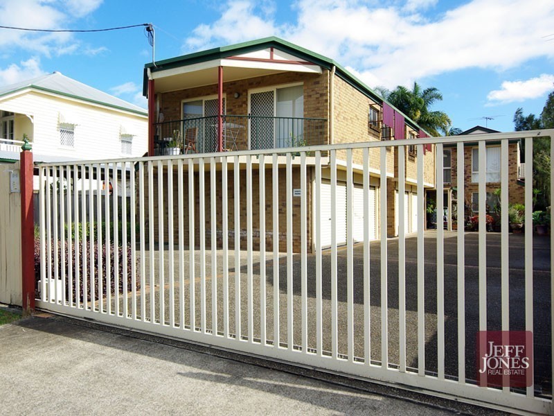 3/32 Panitya Street, Greenslopes QLD 4120