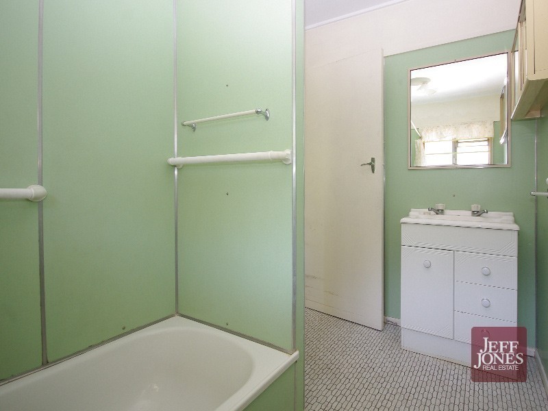 2/2 Bankside Street, Nathan QLD 4111