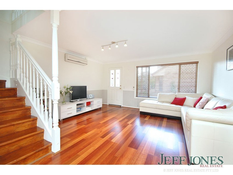 4/9 Nicholson Street, Greenslopes QLD 4120
