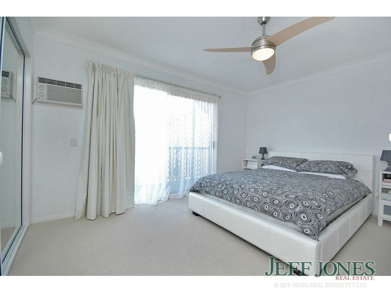 4/9 Nicholson Street, Greenslopes QLD 4120