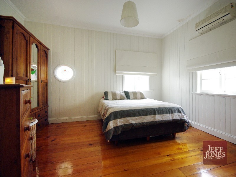 23 Jubilee Street, Greenslopes QLD 4120