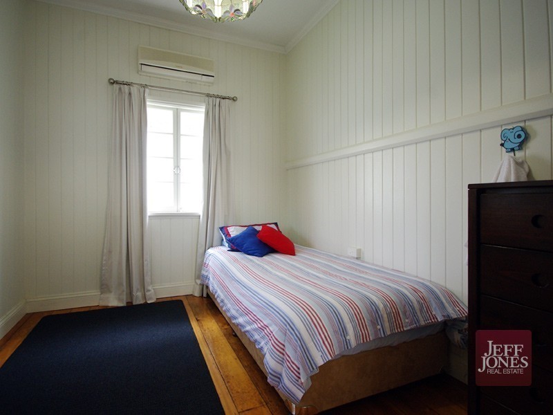 23 Jubilee Street, Greenslopes QLD 4120