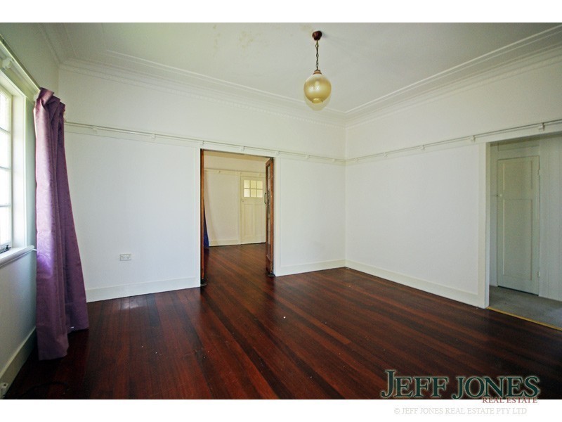 63 Mackay Street, Coorparoo QLD 4151