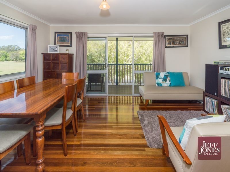 49 Blackberry Street, Mansfield QLD 4122