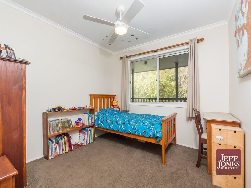 49 Blackberry Street, Mansfield QLD 4122