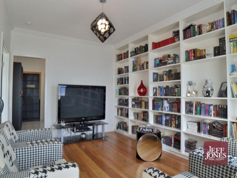 93 Maynard Street, Woolloongabba QLD 4102