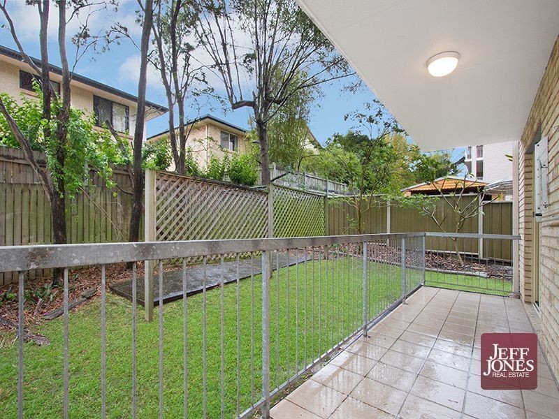 1/35 Sankey Street, Carina QLD 4152