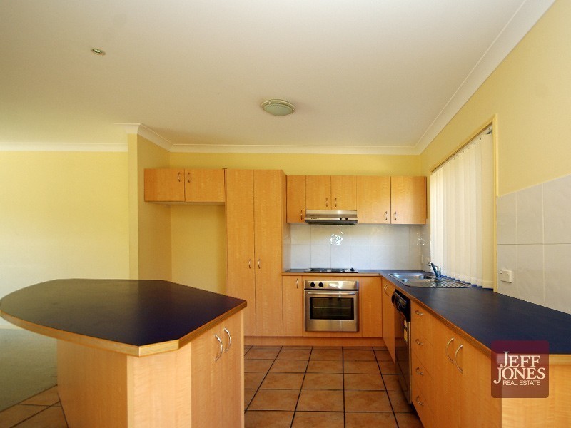 33 Newdegate Street, Greenslopes QLD 4120