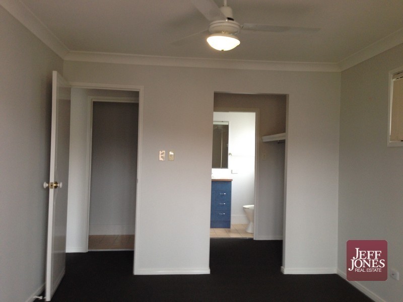33 Newdegate Street, Greenslopes QLD 4120