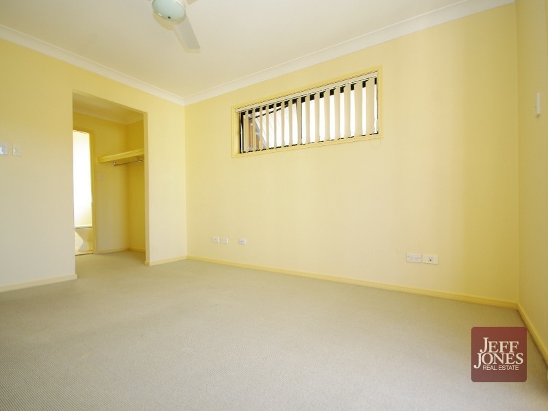 33 Newdegate Street, Greenslopes QLD 4120