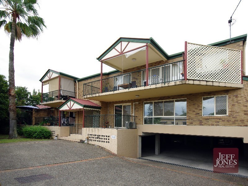 8/33 Lilly Street, Greenslopes QLD 4120