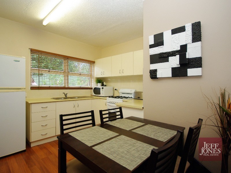 4/37 Dansie Street, Greenslopes QLD 4120