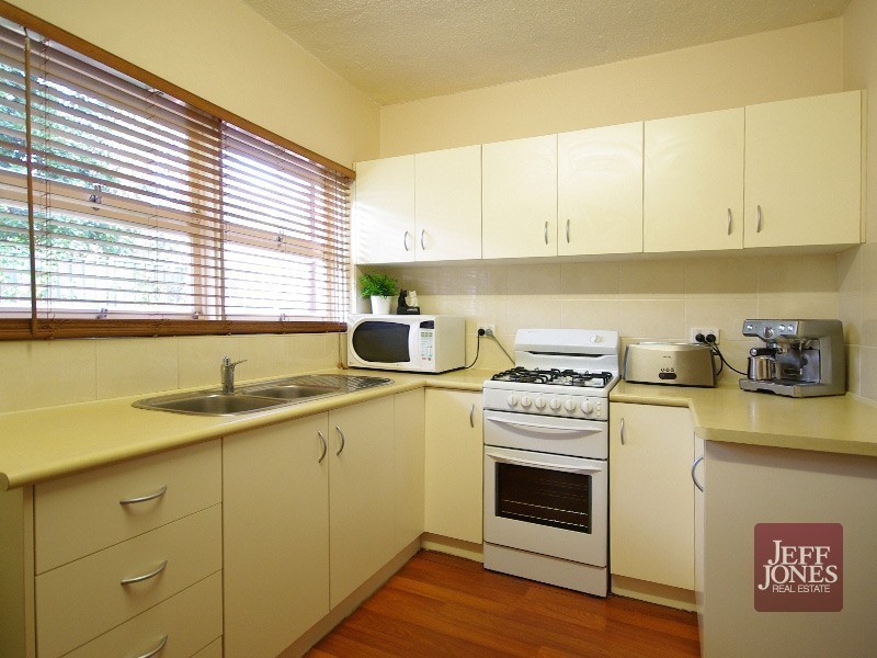 4/37 Dansie Street, Greenslopes QLD 4120