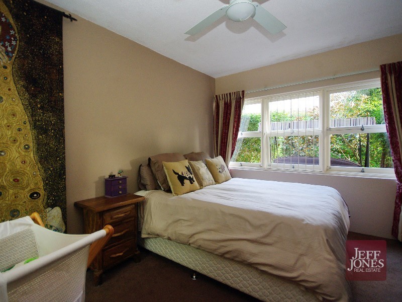 4/37 Dansie Street, Greenslopes QLD 4120