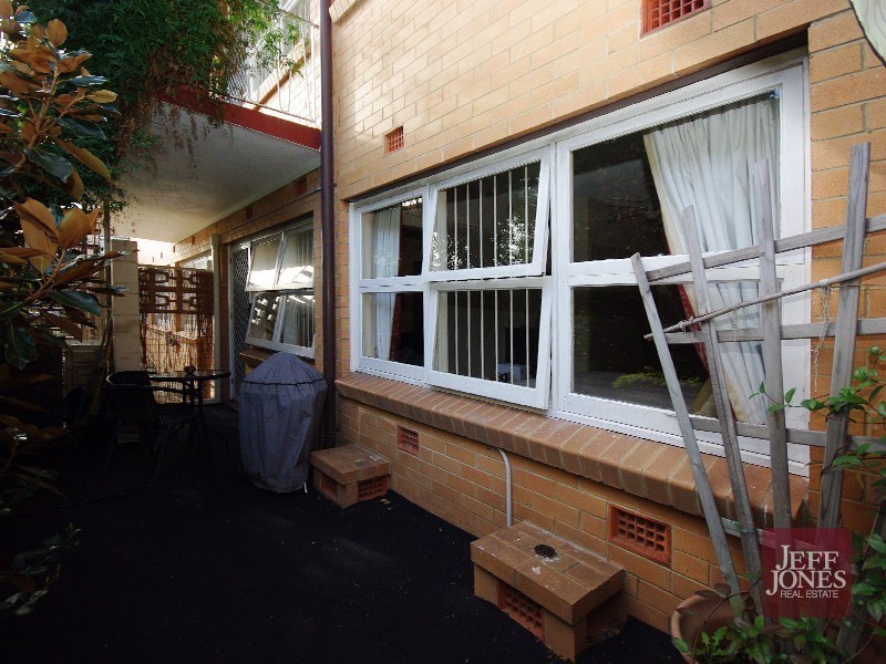 4/37 Dansie Street, Greenslopes QLD 4120