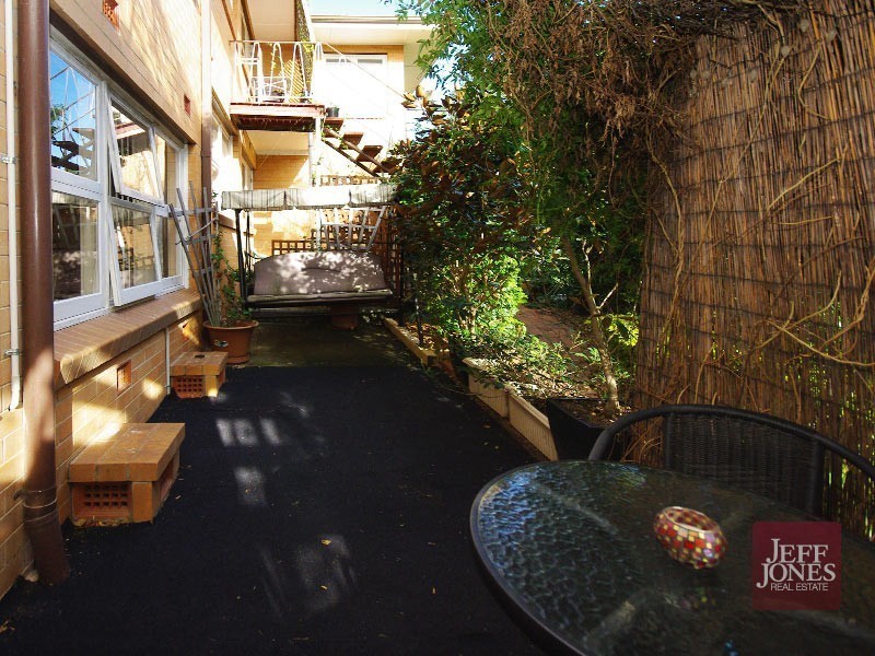 4/37 Dansie Street, Greenslopes QLD 4120