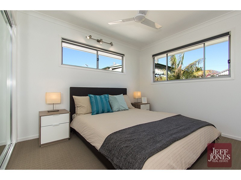 7 St Leonards Street, Coorparoo QLD 4151