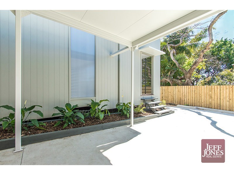 7 St Leonards Street, Coorparoo QLD 4151