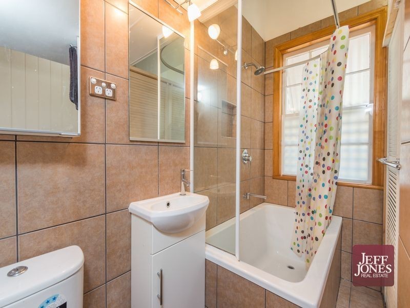 6 Louisa Street, Highgate Hill QLD 4101