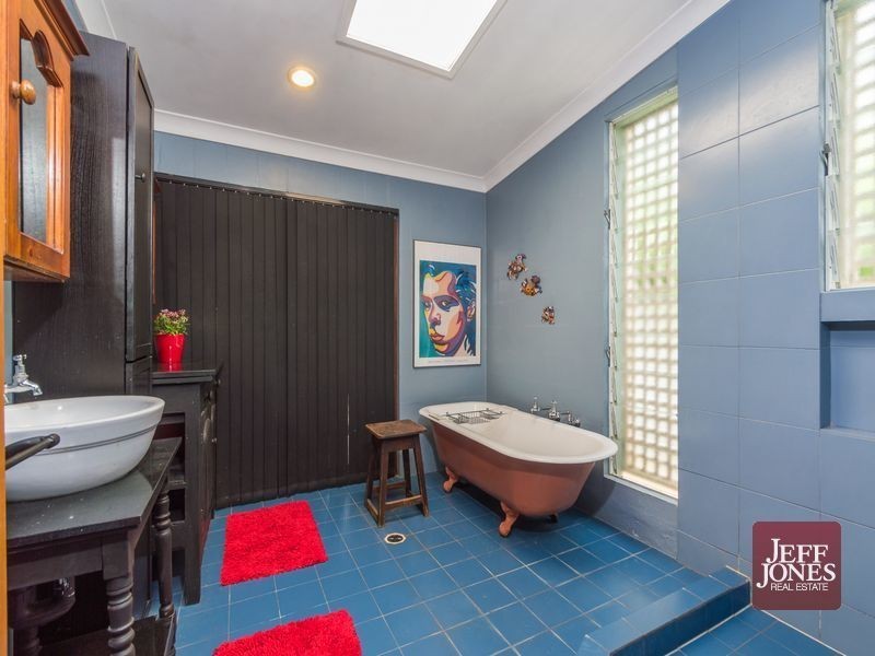 6 Louisa Street, Highgate Hill QLD 4101