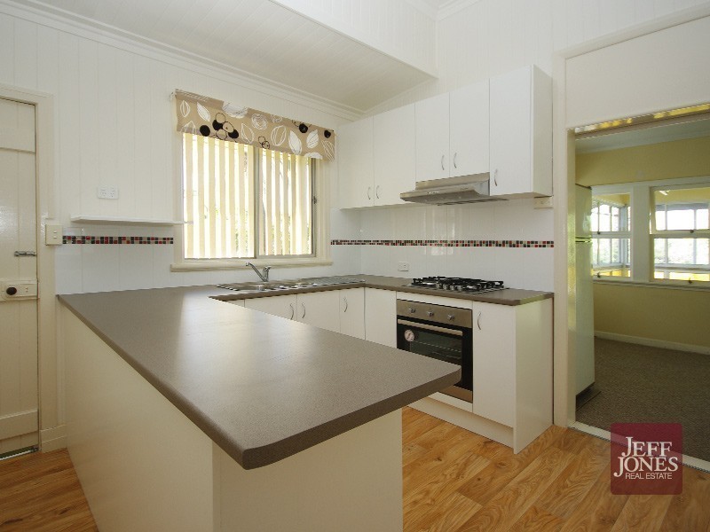 11 Salisbury Street, Woolloongabba QLD 4102