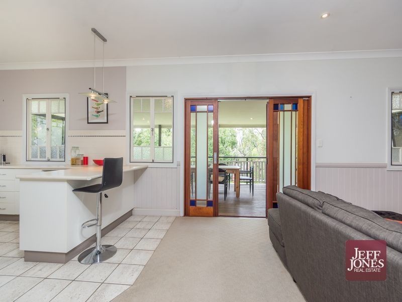 41 Longfellow Street, Norman Park QLD 4170