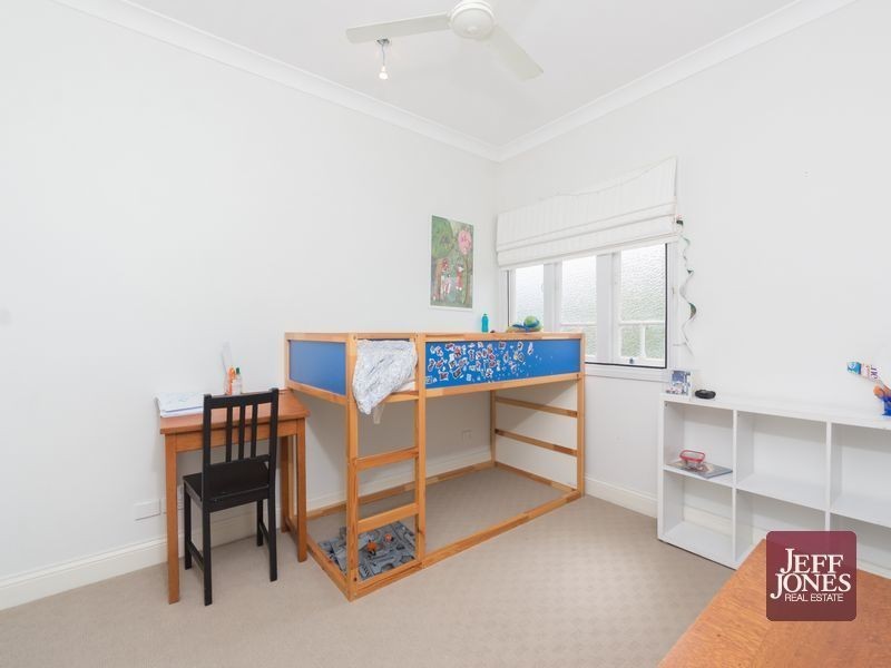 41 Longfellow Street, Norman Park QLD 4170