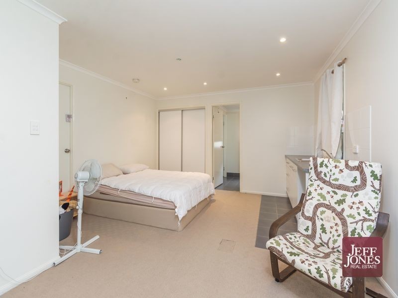 41 Longfellow Street, Norman Park QLD 4170