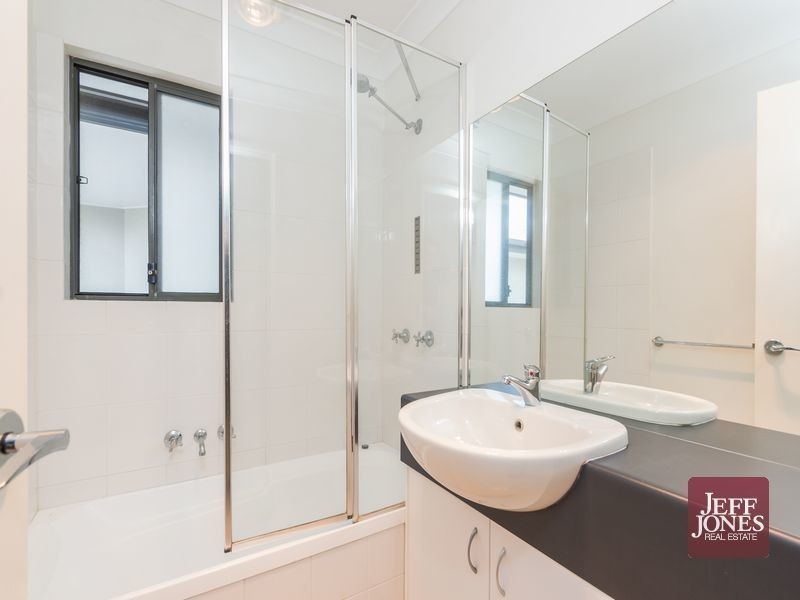 4/19 Worden Street, Morningside QLD 4170