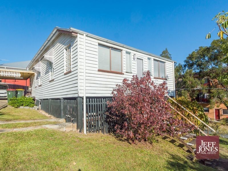 16 Somervell Street, Annerley QLD 4103