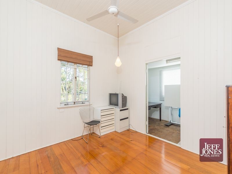 16 Somervell Street, Annerley QLD 4103