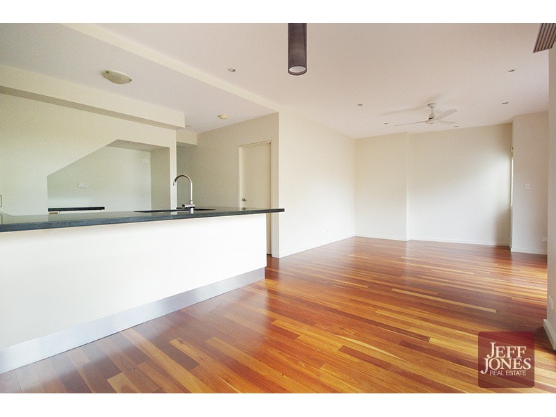 3/25 Douglas Street, Greenslopes QLD 4120