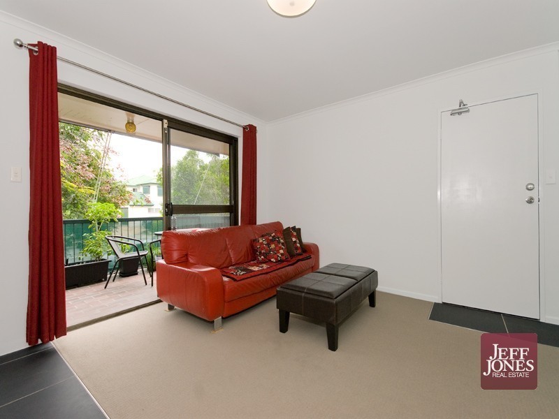 6/84 Victoria Terrace, Greenslopes QLD 4120