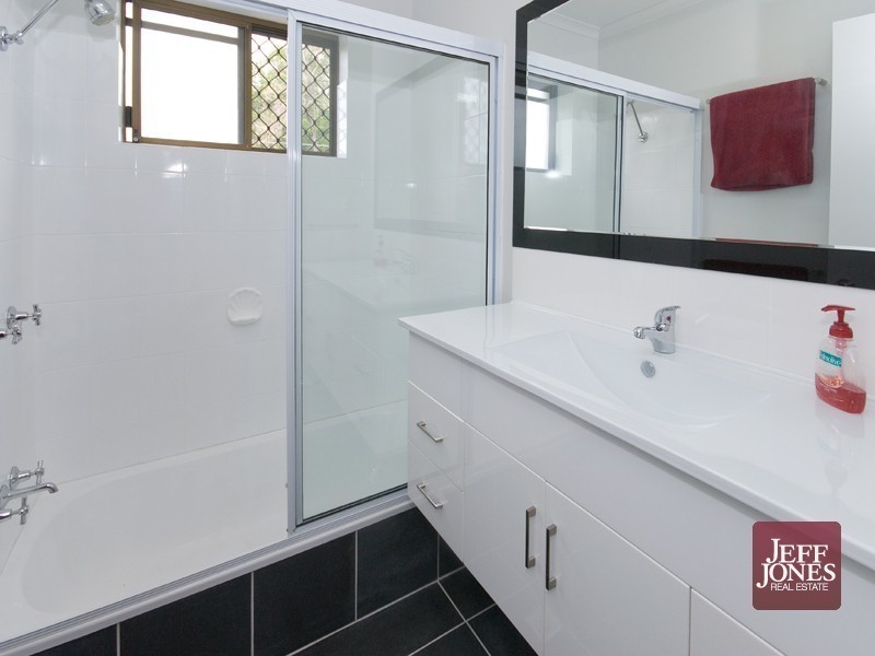 6/84 Victoria Terrace, Greenslopes QLD 4120