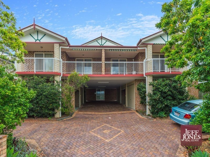 4/16 Knowsley Street, Greenslopes QLD 4120