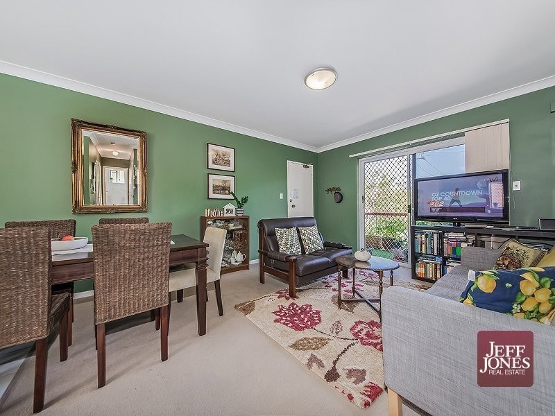 2/56 Knowsley Street, Greenslopes QLD 4120