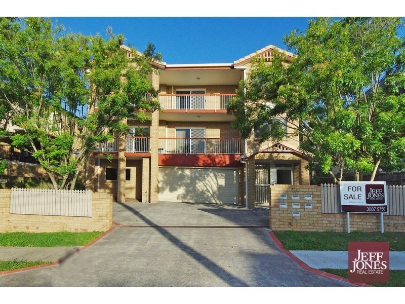 2/56 Knowsley Street, Greenslopes QLD 4120