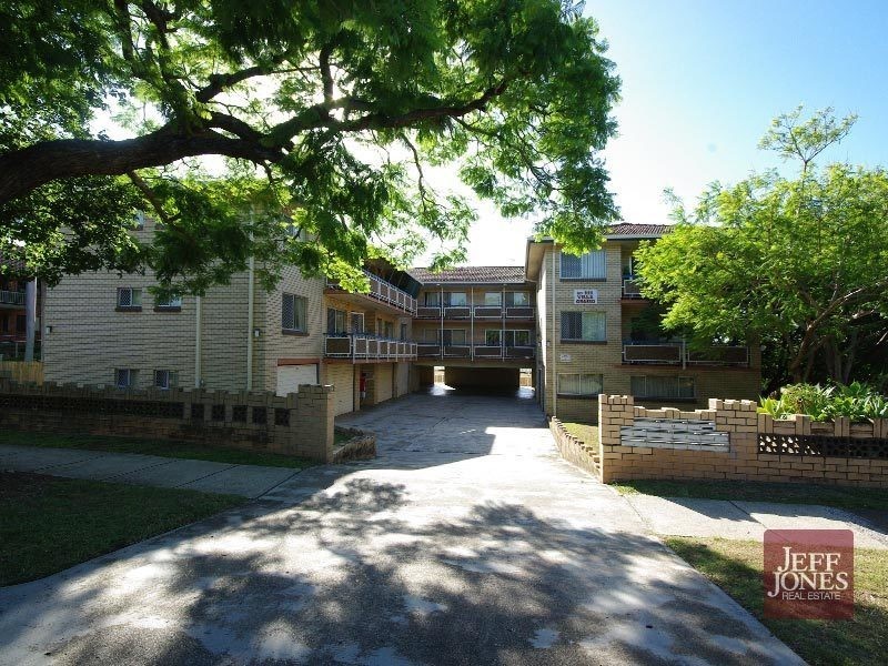 2/111 Park Road, Yeronga QLD 4104