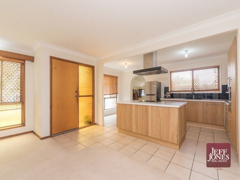 36 Coleman Crescent, Springwood QLD 4127
