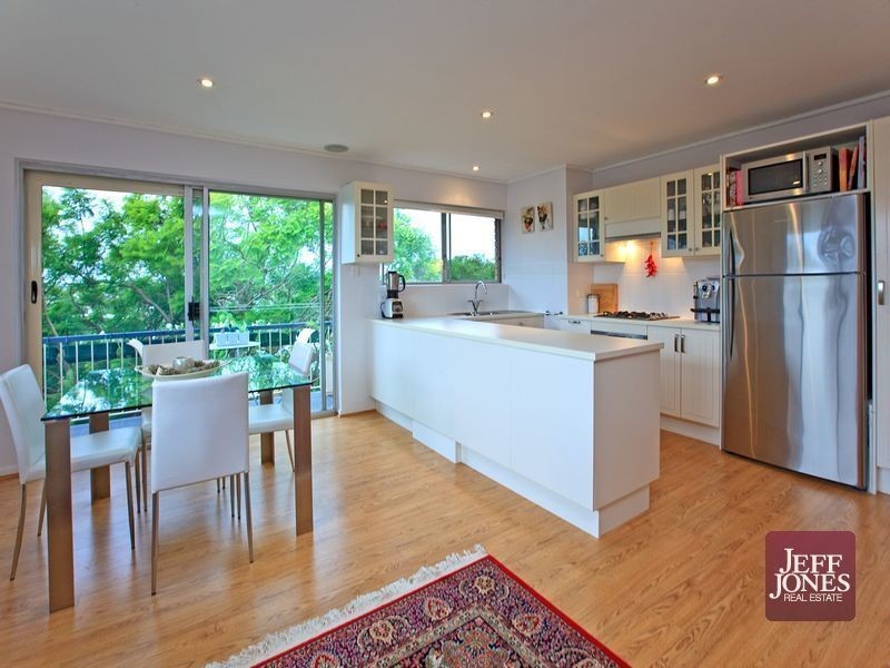 5/8 Barradine Street, Greenslopes QLD 4120