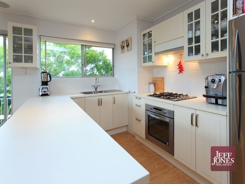 5/8 Barradine Street, Greenslopes QLD 4120