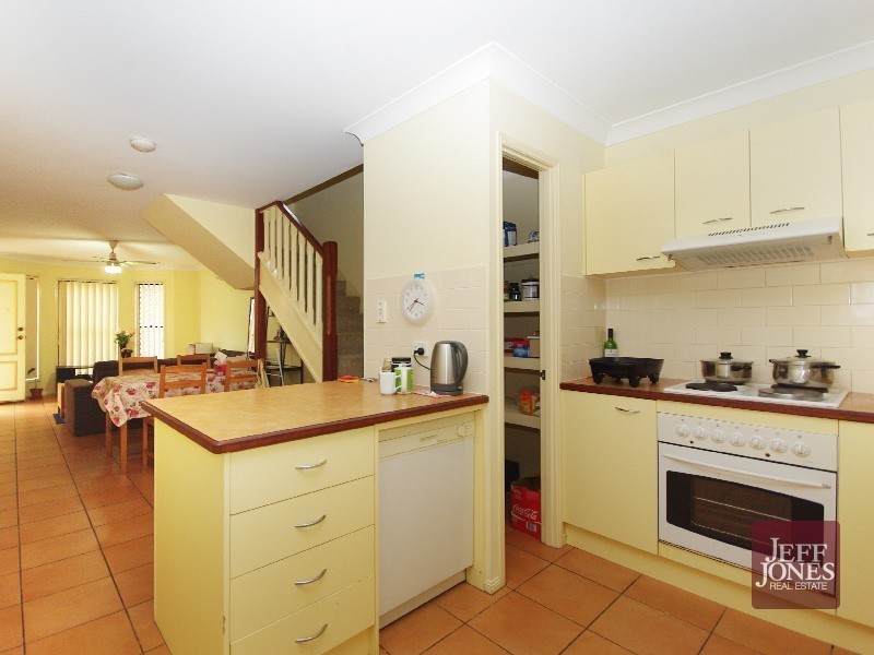 1/46 Gladys Street, Greenslopes QLD 4120